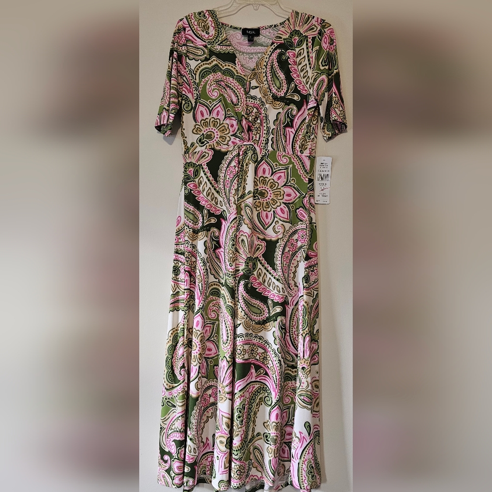 MSK Paisley Print Maxi Dress. Pink/Green Paisley. Medium
